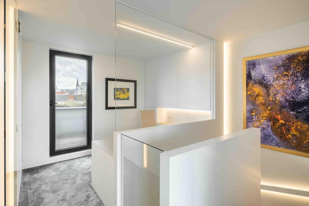Exclusive Penthouse/workspace With Stunning Views Gent