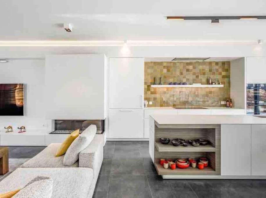Appartement Exclusive Penthouse/workspace With Stunning Views *